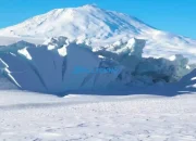 Fenomena Gunung Erebus di Antartika: Muntahkan Emas Setiap Hari