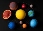 Pengamatan Terus-Menerus Teleskop Luar Angkasa Hubble terhadap Planet-Planet Ekstrasurya: 10 Tahun Program OPAL