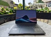 Asus Zenbook 14 OLED (UM3406): Laptop Tipis dengan Performa Luar Biasa dan Baterai Tahan Lama