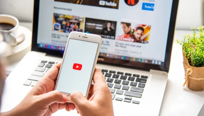 Rekomendasi Podcast Terbaik untuk Menemani Aktivitasmu