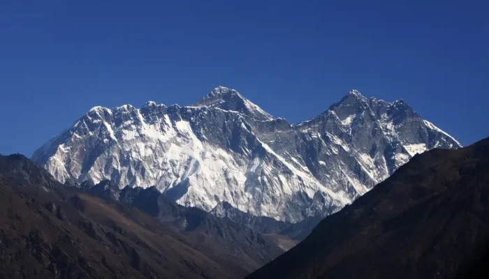 Menemukan Gunung yang Lebih Tinggi dari Everest