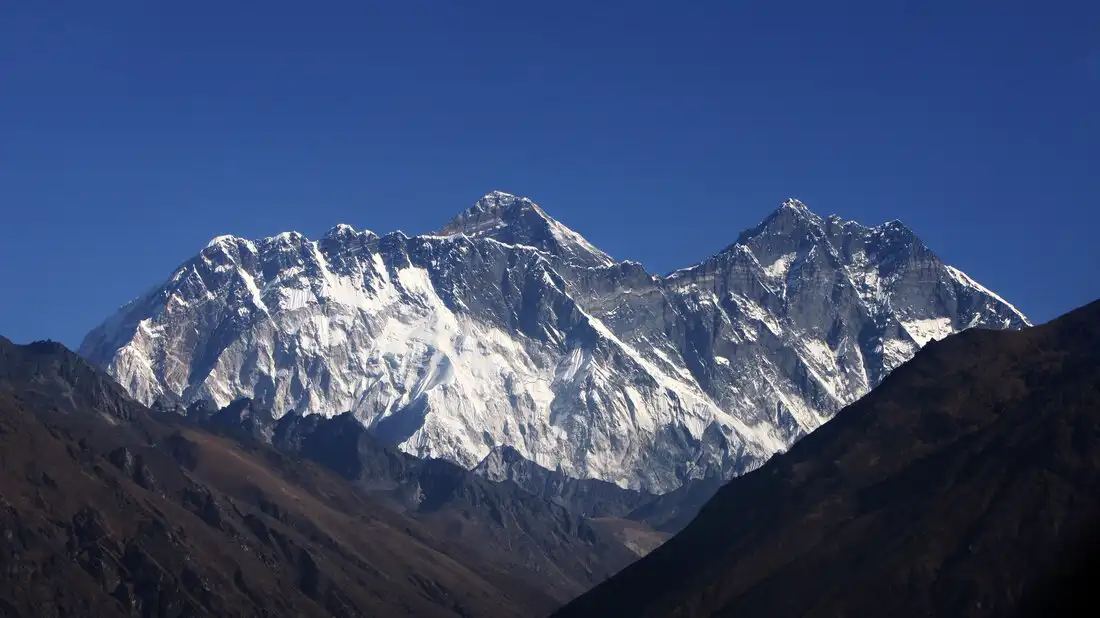 Menemukan Gunung yang Lebih Tinggi dari Everest