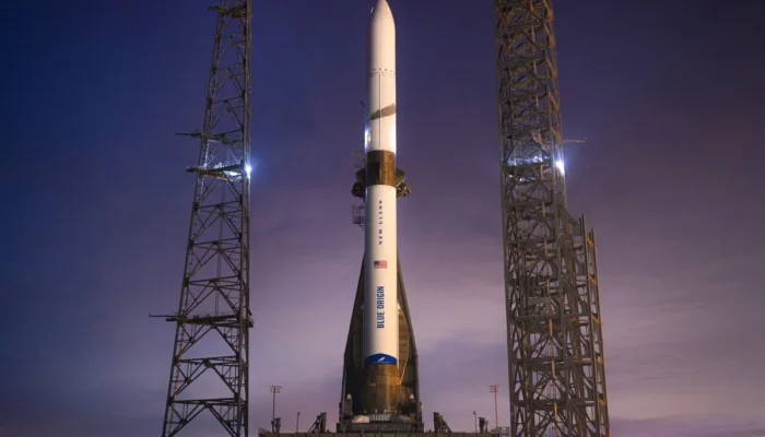 Peluncuran Roket Blue Origin Ditunda Akibat Cuaca Buruk di Samudra Atlantik