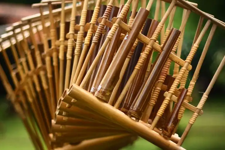Sejarah Lengkap dan Fakta Menarik Tentang Angklung, Warisan Budaya Indonesia