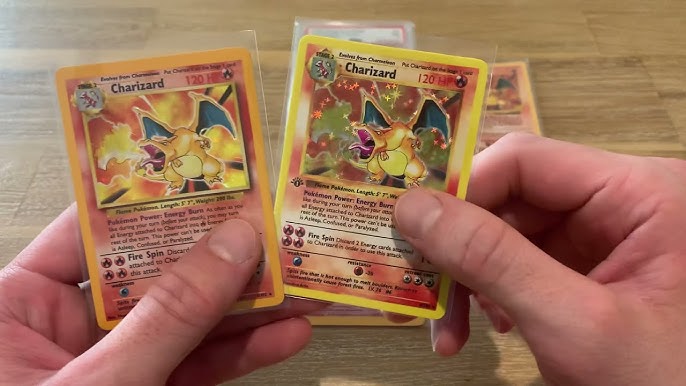 Base Set Charizard Holo Shadowless (Edisi Pertama):
