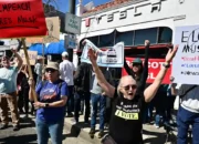 Protes Meluas, Tesla dan Starlink Dibayangi Boikot