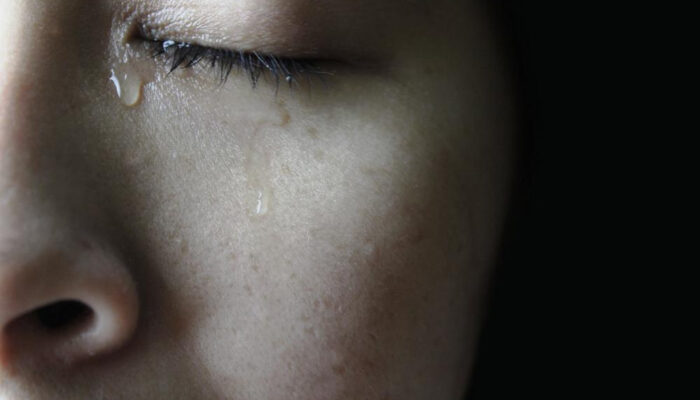 Bagaimana Air Mata Bisa Membedakan Sedih dan Bahagia