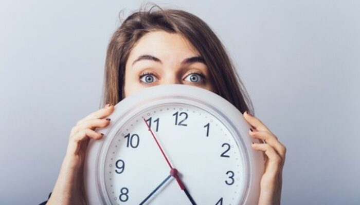 Kenapa Kita Merasa Waktu Terasa Cepat Saat Bahagia