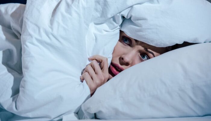 Mengapa Kita Bisa Mimpi Buruk Saat Tidur Terlalu Lama