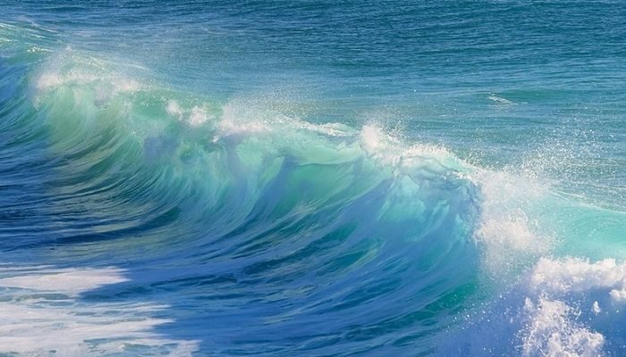 Rahasia Kenapa Air Laut Rasanya Asin