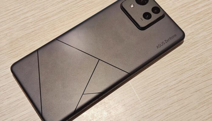 Review ASUS Zenfone 11 Ultra Ringkas Tapi Penuh Kejutan