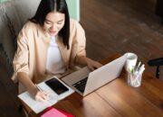 9 AI untuk Membuat Kursus Online dari Materi Mentah