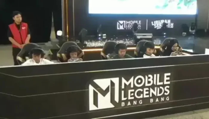 Ekskul Mobile Legends di Surabaya, Emil Dardak Harus Ada Kurikulum Jelas dan Pembinaan Serius