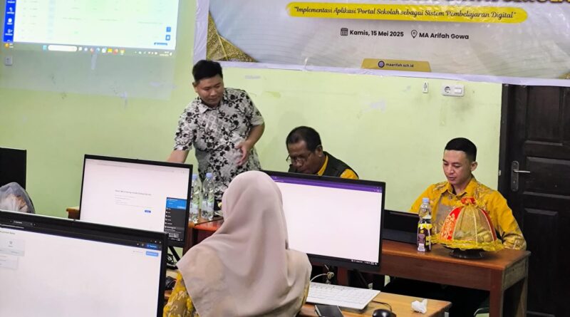 Guru MA Arifah Tingkatkan Kompetensi Portal Sekolah