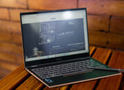 Review MSI Summit E13 Flip Evo Stylish Buat Profesional Muda