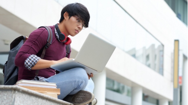 Laptop Impian Mahasiswa 2025, Budget Mulai 2 Jutaan, Kerja Sat Set!