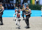 Robot Polisi Canggih Ini Bikin Heboh HUT Bhayangkara, Speknya Gokil Abis!