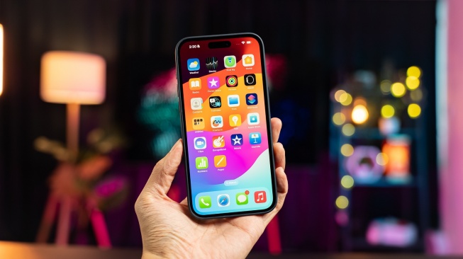 iPhone Terbaik Buat Ngonten? Ini Dia 7 Jagoan di 2025!