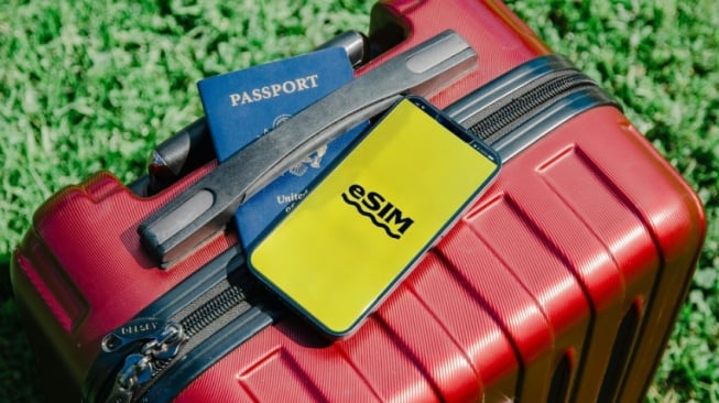 Traveling Makin Mudah, 5 HP Murah dengan eSIM yang Wajib Dilirik di 2025