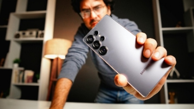 Hasil Jepretan Memukau, 5 HP Kamera 108 MP Idaman Fotografer & Kreator Konten