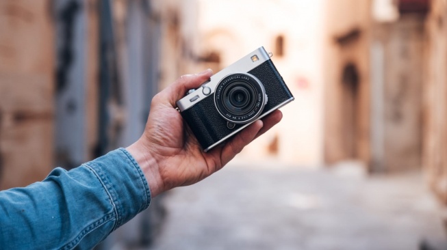 Siap-siap Nabung! Fujifilm X-E5 Akhirnya Mendarat di Indonesia, Harganya Bikin Penasaran!