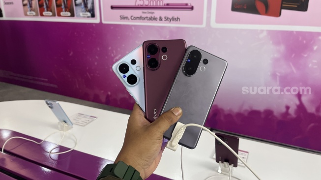 Vivo V60 Bakal Jadi Raja Baru? Bocoran Speknya Bikin Penasaran!