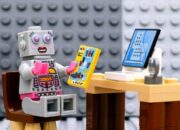 Bikin Kreasi Gokil? Ini Dia Prompt AI Rahasia Buat Gambar LEGO & Ghibli Keren!