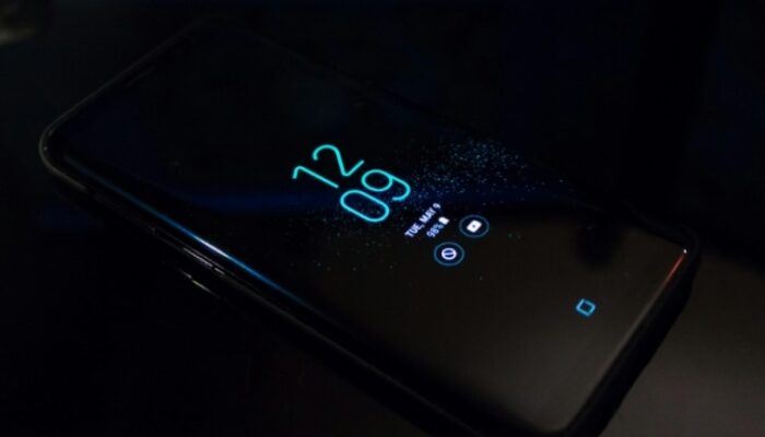 Bingung Pilih HP 1 Jutaan? Ini 7 Opsi RAM Besar & Baterai Tahan Lama!