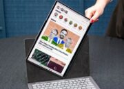 Laptop Lenovo Terbaru Ini Bikin Mata Melotot, Layarnya Bisa Gini!