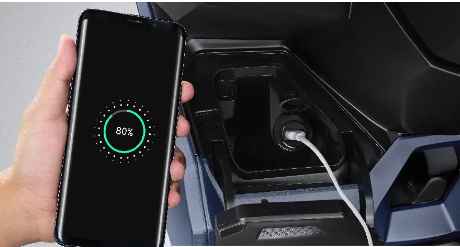 USB Charger (di console box)