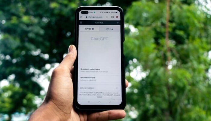 Ketika AI Bikin Emosi, Curhat Kocak Soal Lirik yang Buntu