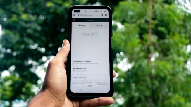 Ketika AI Bikin Emosi, Curhat Kocak Soal Lirik yang Buntu