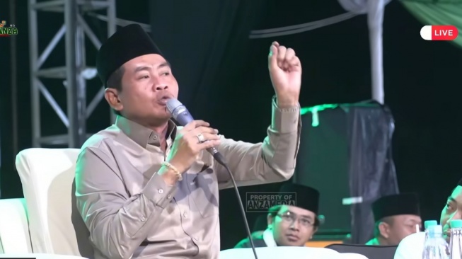 KH Anwar Zahid, Ceramahnya Bikin Adem, Kok Sekarang Ramai Soal Izin Trans7?