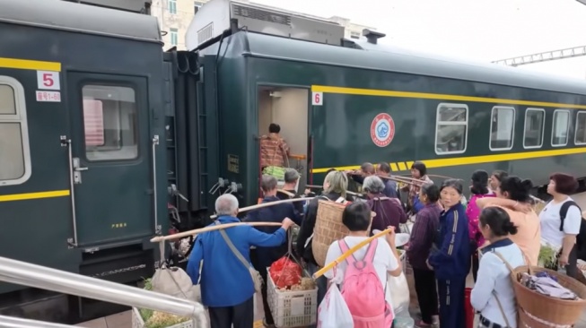 Kereta Petani China, Ide Brilian yang Mungkin Kita Butuhkan?
