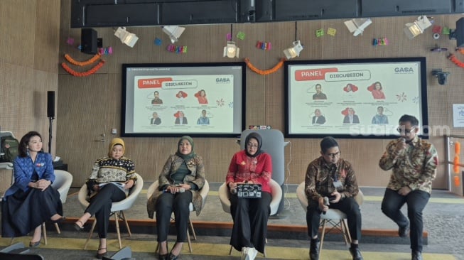 Ngeri! Lebih dari Setengah Orang Indonesia Pernah Kena Tipu, Total Rugi Puluhan Triliun!