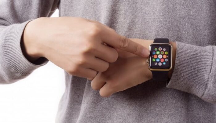 Smartwatch AMOLED Budget-Friendly, Tetap Kinclong di Matahari Langsung