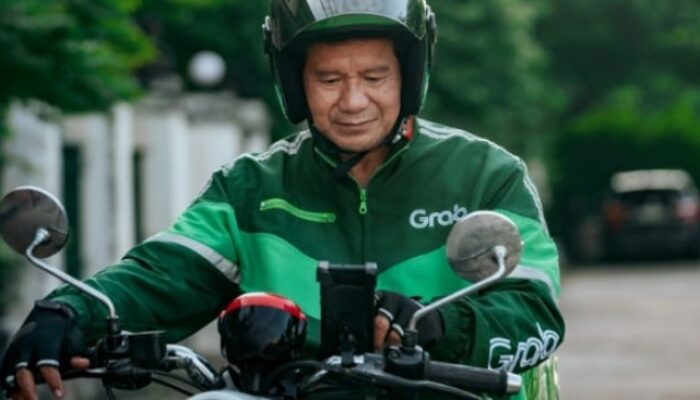 Holder HP Anti-Air, Teman Setia Ojol di Segala Cuaca, Harga Bersahabat!