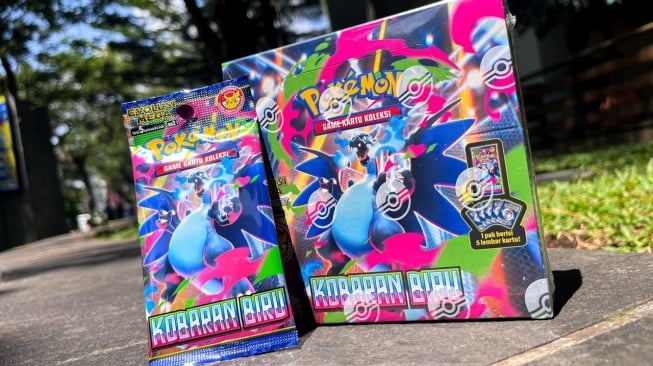 Mega Charizard X ex Mengguncang Dunia Kartu Pokemon di Kobaran Biru!