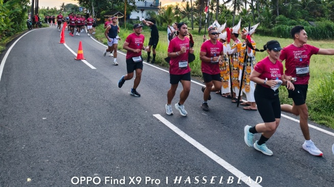 Rasakan Pengalaman Mewah di Awan dan Aspal Berkat Kolaborasi OPPO dan Garuda Indonesia