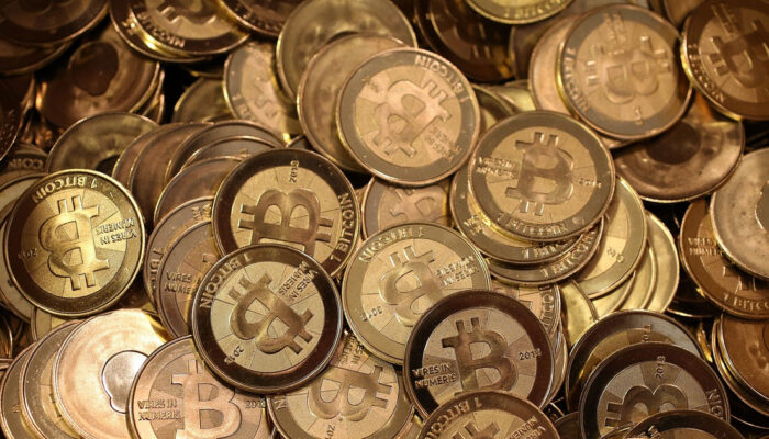 Aneh Tapi Nyata Bitcoin Gagal Jadi Emas Digital Dunia Bergejolak