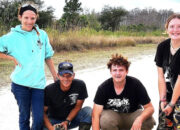 Duel Maut Keluarga Lawan Piton Raksasa 5 Meter di Florida