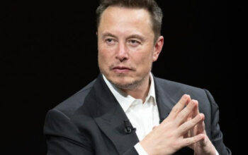 Elon Musk Tak Lagi Mars! Fokus Bangun Kota di Bulan Cepat