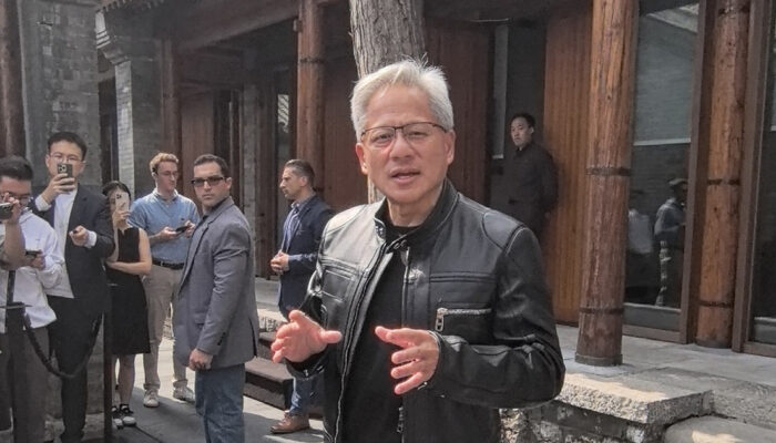 Jensen Huang: Anggapan AI Matikan Software Itu Menggelikan!