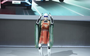 MOI Robot Humanoid Chery Bikin Geger IIMS 2026 Canggihnya