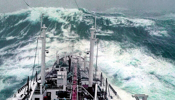 Terungkap Gelombang Monster Laut Benar Adanya Bukan Fiksi