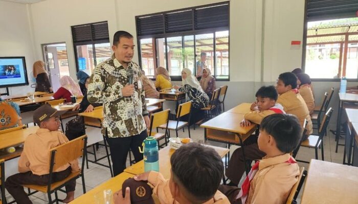 Terungkap Aplikasi Super Bikin Siswa 3T Melek Digital