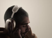 AirPods Max 2 Resmi Rilis ANC 1.5x Lebih Kuat Fitur AI Canggih