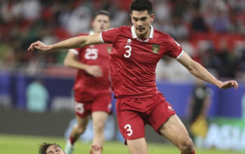 Elkan Baggott Mendarat Warganet Sebut Makhluk Mitologi Kembali