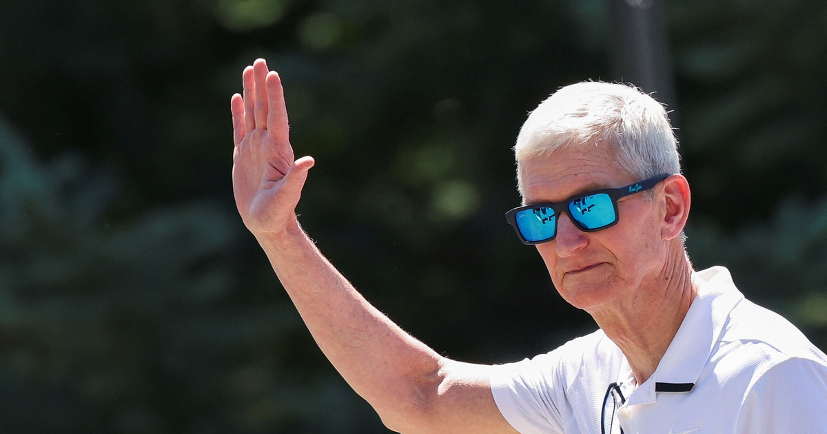 Kunjungan Tim Cook ke China Mengapa Apple Pangkas Tarif