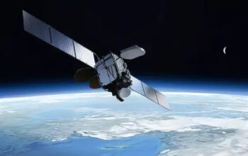 Langit Malam Terancam Jutaan Satelit AI Elon Musk